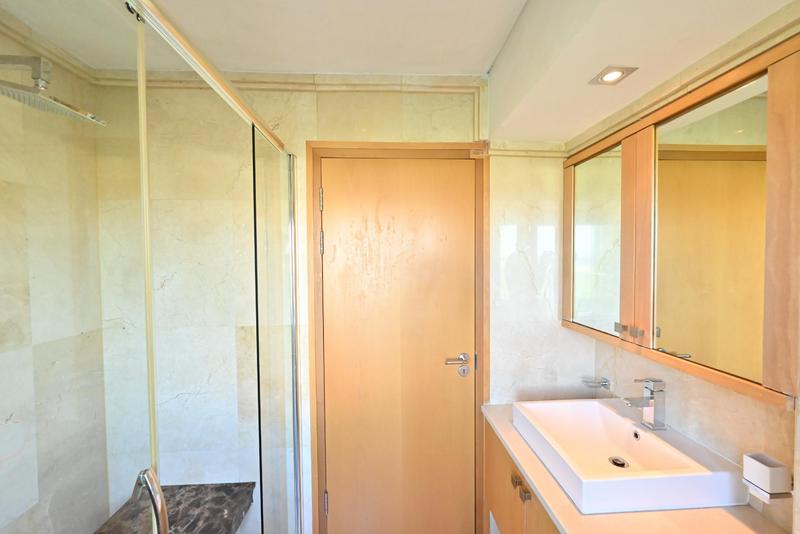 3 Bedroom Property for Sale in Dolphin Beach Western Cape